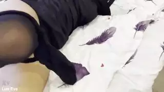 المرأة العربية تستريح بعد ممارسة الجنس