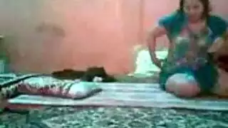 سكس امهات مصريه تمص زب ابنها ويلحس كسها ويمتعها نيك