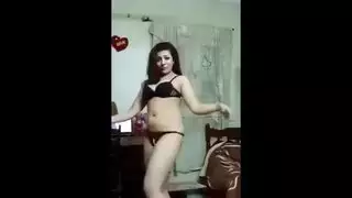 الرقص الجنسي الجمالا لناضجة المصري