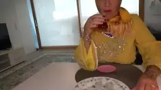 مارس الجنس ربيب قرنية مؤخرته الكبيرة العربية في الحجاب