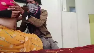 مع هذا القضيب اللطيف، هذه الفتاة المجنونة تمارس الجنس بجنون