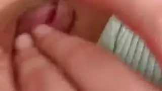 أخت الخطوة العربية تستمني بشكل خفي وأرسلت بشكل خاطئ إلى تطبيق الخاص بي