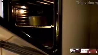 الطبخ العاري مع الحلقة