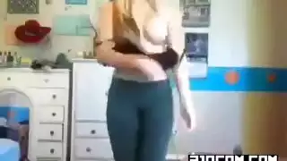 صغيرتي التركية الرائعة تتمتع بعقب الثقب