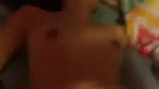 مثير الهواة مارس الجنس على كاميرا ويب بعد مص ديك.