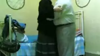 فيلم سكس عربي طويل راجل سمين ينيك بنت صغيرة