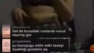 أرنب تركي يظهر ثدييه على المنظار