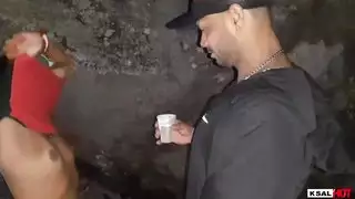 Raluca xxx يستخدمه رجلان موهوبان