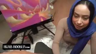 العربية المشاغب تمتص قضيب إخوتها لجعله يحتفظ بسر من آبائهم الصارمين