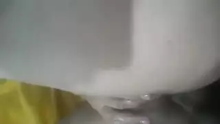 حصري مصرية اول مرة تتناك من طيزها مش قادرة تستحمله