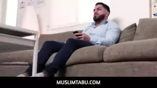 مسلم تابو أخت عربية بالحجاب تحصل على زواج مرتب مايا فاريل