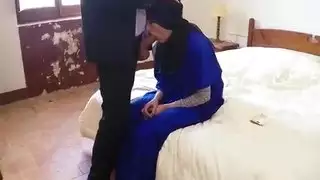 الفقراء العربية بينيلوب نائب الرئيس يوافق على مص الديك نقدا