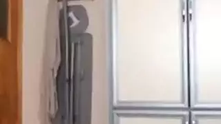 زوجة البيت التركية اللسان