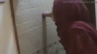 عربي مص الديك