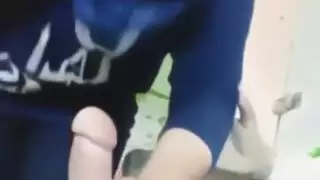 محجبة جزائرية تمص الزب وتضحك