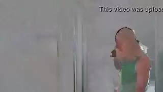 مشاهد جنسية من مسلسل مترجم للعربية