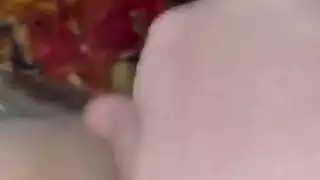 في سن المراهقة الاستمناء مع البيتزا، الشوكولاته، الآيس كريم، الفواكه