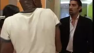 الديك العربي في مؤخرة وقحة بيضاء