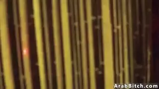 بيوت الدعارة الأفغانية العربية الضيقة موجودة!
