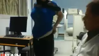 الطبيب ينيك المريضة تصوير مخفي