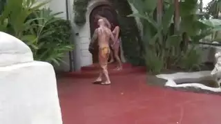 أنيسة كيت تحصل على مؤخرتها وجملها استغل من قبل اثنين من الأشرار