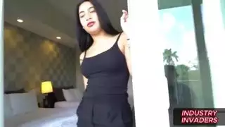 زميل في الغرفة فيوليت: سر الأخ