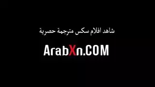 المراهقة الصغيرة الممحونة تحصل على الزب في طيزها الضيق - سكس مترجم