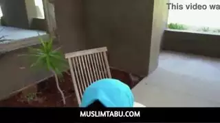 مسلم تابو عذراء عربية فاتنة الشرج من قبل قرنية لها ب