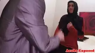 سكس محجبة مصرية طيزها كبيرة تتناك نيك شديد